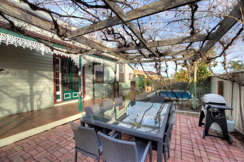 Central Charm - VIC Tourism 0