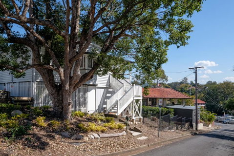 Central Cottage - VIC Tourism 0