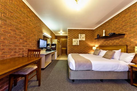 Central Yarrawonga Motor Inn - VIC Tourism 1