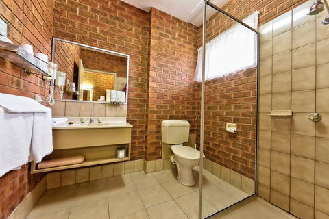 Central Yarrawonga Motor Inn - VIC Tourism 3