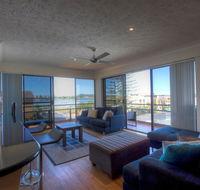 Champagne court 10 - VIC Tourism