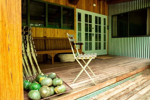 Chevys Rest - VIC Tourism 0