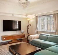 Chic 2 Bedroom Ground Floor Apartment In Trendy New Farm - VIC Tourism