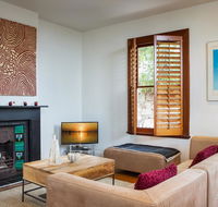 Chic Two-storey Cottage with Darling Harbour Views - VIC Tourism