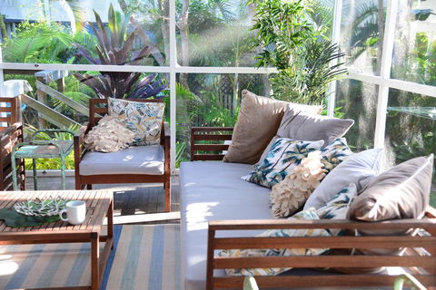 CHILL-OUT BEACH HOUSE @ FORSTER - VIC Tourism 1