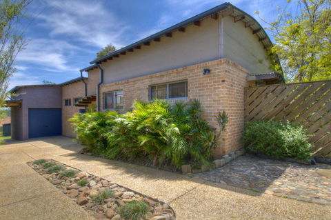 Chriscross Retreat 9 Cross Street - VIC Tourism 1