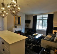City Life Apartment-full kitchen  separate bedroom - VIC Tourism