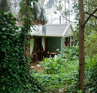 Clarendon Chalets - VIC Tourism