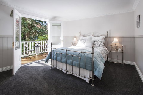 Clarendon Cottages - VIC Tourism 0