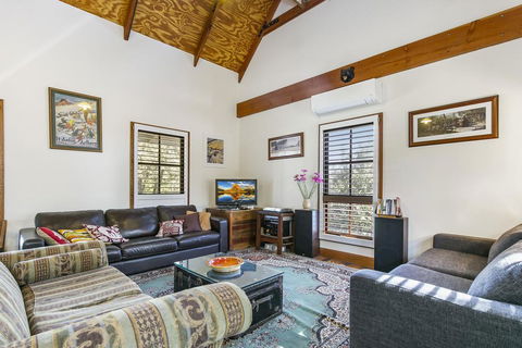 Clervaux Cottage - VIC Tourism 2