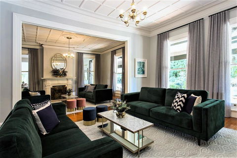 Closeburn House - VIC Tourism 0