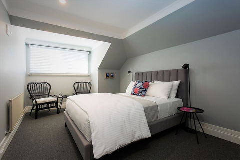 Closeburn House - VIC Tourism 1