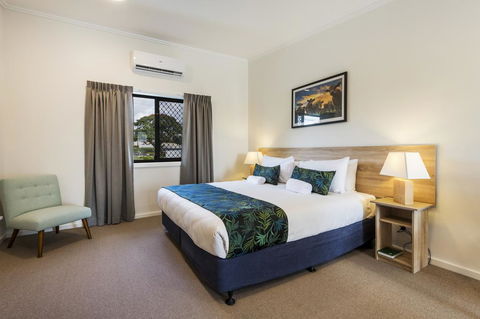 Club Maclean Motel - VIC Tourism 0