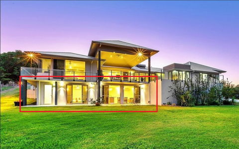 Club Valdy - VIC Tourism 0