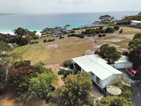 Cockatoo Cabin - VIC Tourism 0