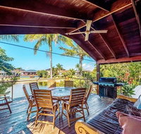 Coconut Grove Holiday House - VIC Tourism