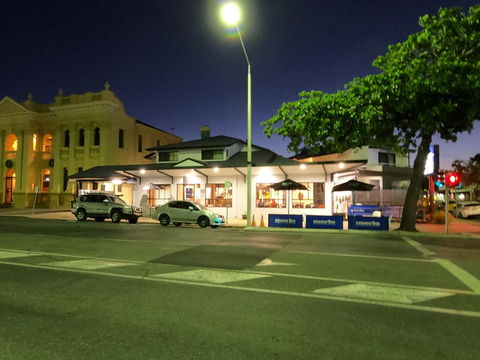 Coffee House Apartment Motel - VIC Tourism 1