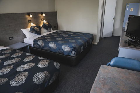 Colac Central Hotel-Motel - VIC Tourism 1