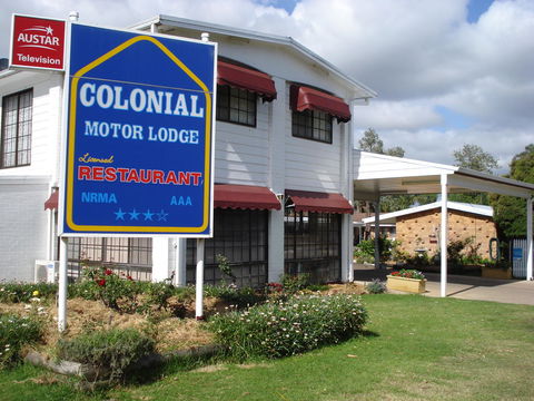 Colonial Motor Lodge Scone - VIC Tourism 1