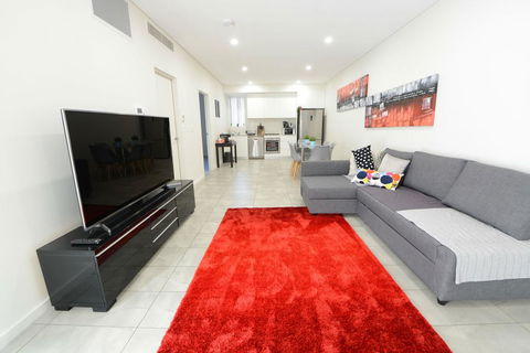 Comfort HS Apartment - Central Park - VIC Tourism 0