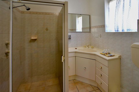 Comfort Inn & Suites Augusta Westside - VIC Tourism 1