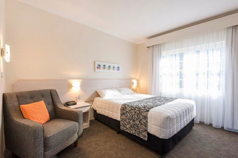 Comfort Inn All Seasons - VIC Tourism 1