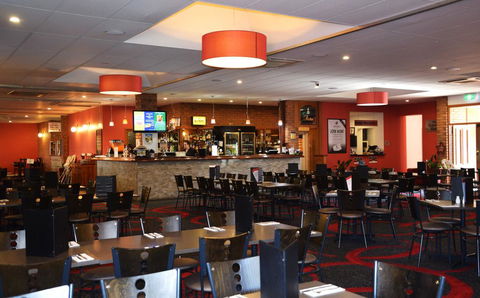 Comfort Inn Peppermill - VIC Tourism 1