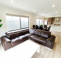 Comfortable 4BR 2Bath House Tarneit Melbourne - VIC Tourism