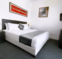 Commercial Hotel Hay - VIC Tourism