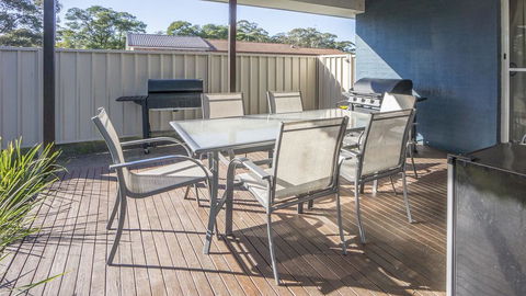 Conley Ave 8 Pet Friendly - OUTSIDE Only - VIC Tourism 0