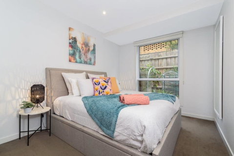 Convenience And Luxury In Carnegie - VIC Tourism 3