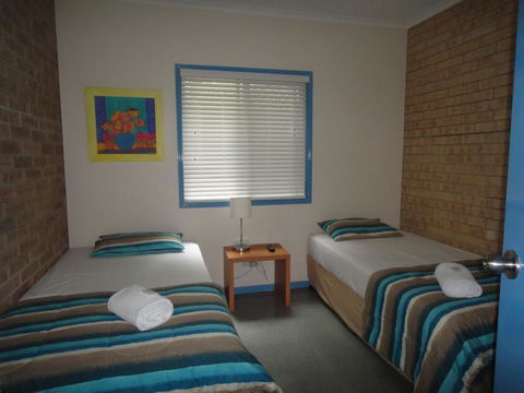 Coolum Budget Accommodation - VIC Tourism 3