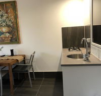 Coonawarra Cabins Unit A - VIC Tourism