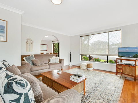 Cooper Cabana - VIC Tourism 1
