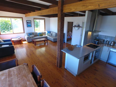 Corymbia Batemans Bay - VIC Tourism 2