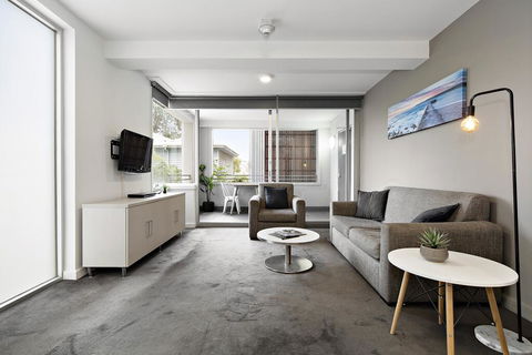 Cosmopolitan Hotel Melbourne - VIC Tourism 2