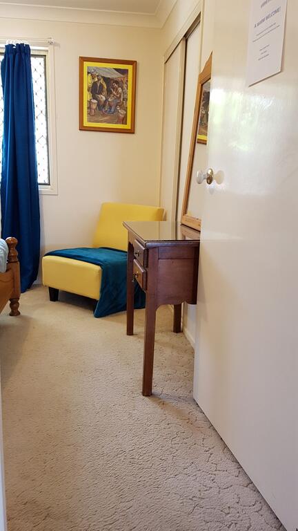 Cosy Quiet Bedroom Ferny Grove - VIC Tourism 2