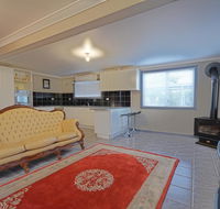 Cottage in the Country - VIC Tourism