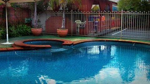 Courtyard Motor Inn - VIC Tourism 3