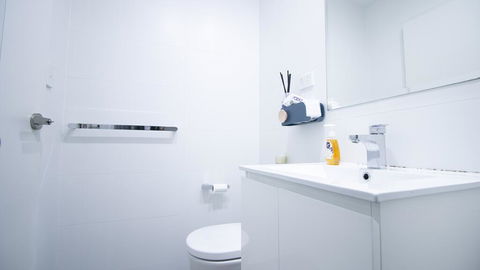 Cozy Apartments Near Burwood Train Station - VIC Tourism 1
