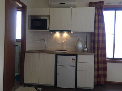 CozyStudioUnit In BeverlyHills (Train Accessible) - VIC Tourism 2