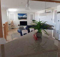 Cozzys Condo Luxury Beach House - VIC Tourism