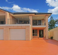 CShells On Quay - perfect location and great views - VIC Tourism