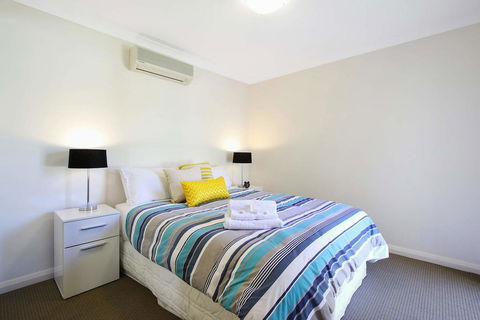 Cypress Townhouse 11 - VIC Tourism 0