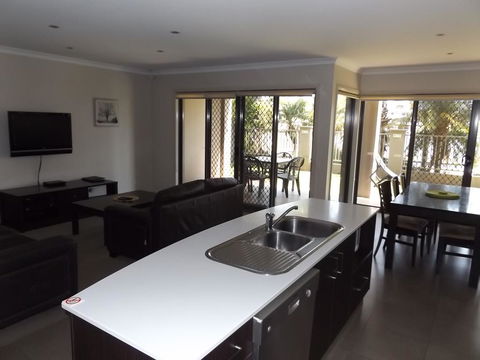 Cypress Water Front Apartments - VIC Tourism 1