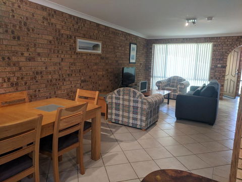 DAVIES STREET 3/14 MOLLYMOOK - VIC Tourism 1