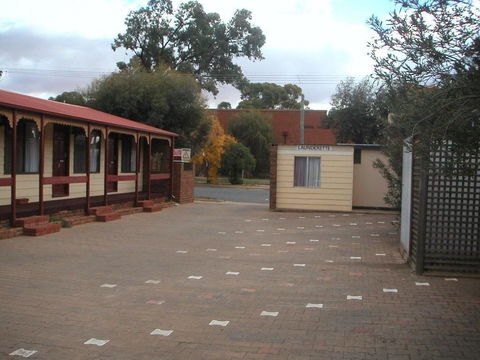 Daydream Motel And Apartments - VIC Tourism 2