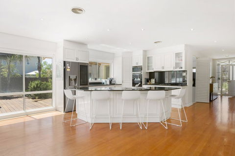 DIAMOND BAY RETREAT - SORRENTO - VIC Tourism 1