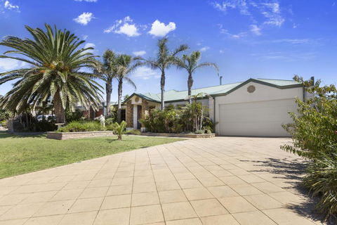 DIAMOND BAY RETREAT - SORRENTO - VIC Tourism 2