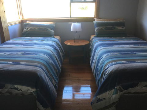 Dolphin Beach House - VIC Tourism 2